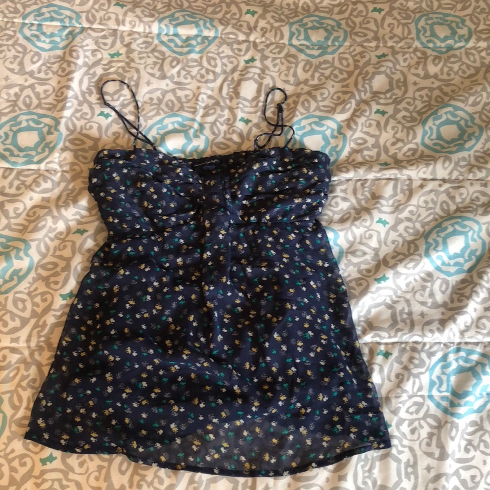 Blue floral top